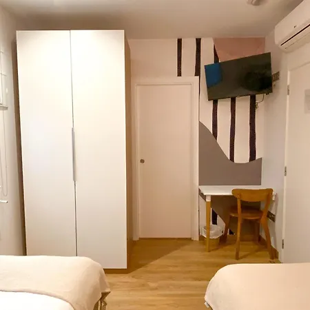 Garden Bed & Breakfast 4*