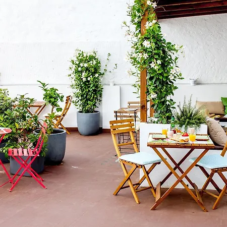 Couette-café Garden 2*
